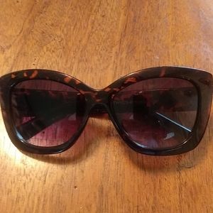 Tahari Sunglasses